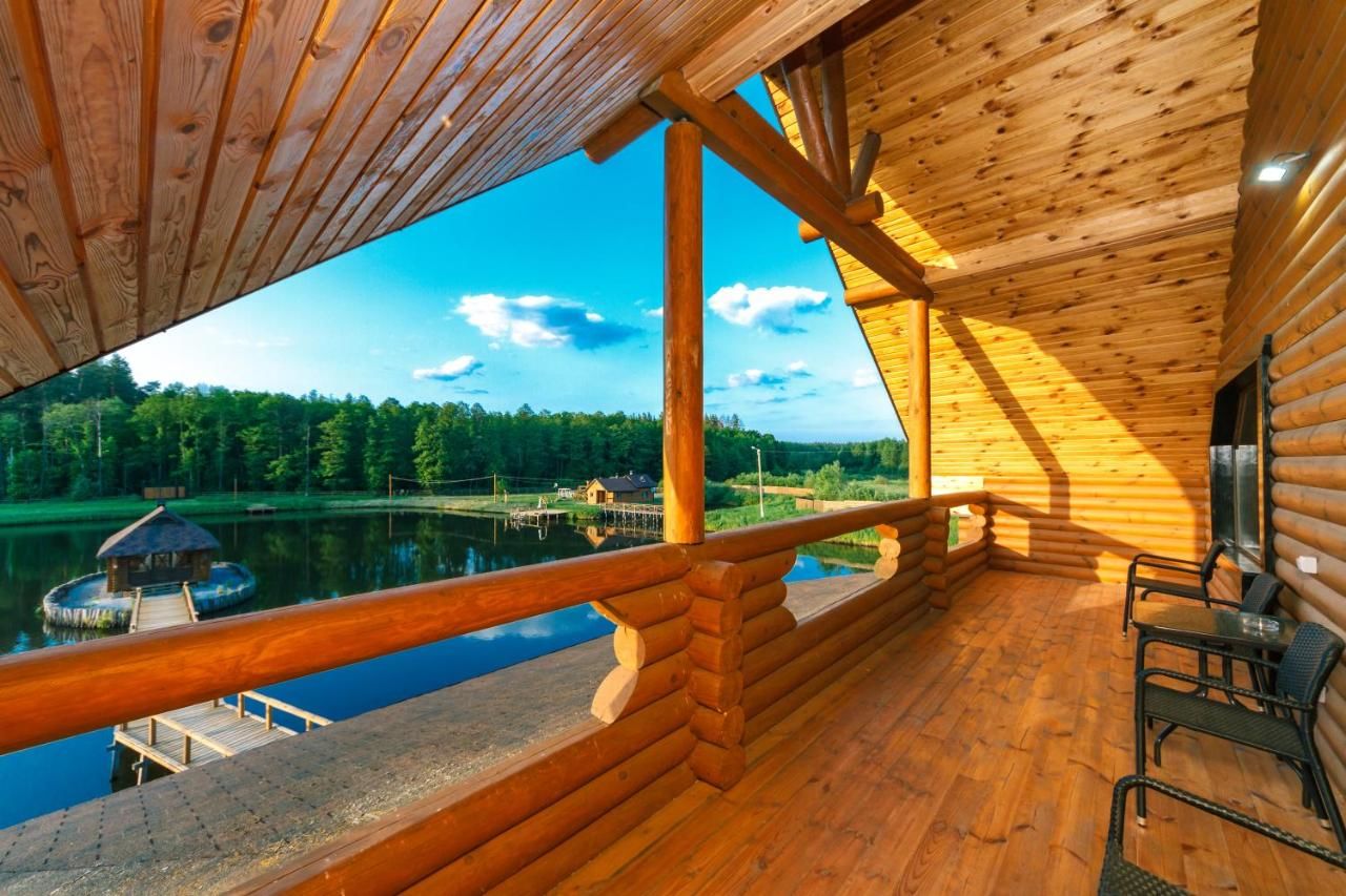 Загородные дома GuestHouse on the Lake with Bathhouse 70 km from Kiev Makariv-22