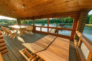 Загородные дома GuestHouse on the Lake with Bathhouse 70 km from Kiev Makariv Вилла с 3 спальнями-26